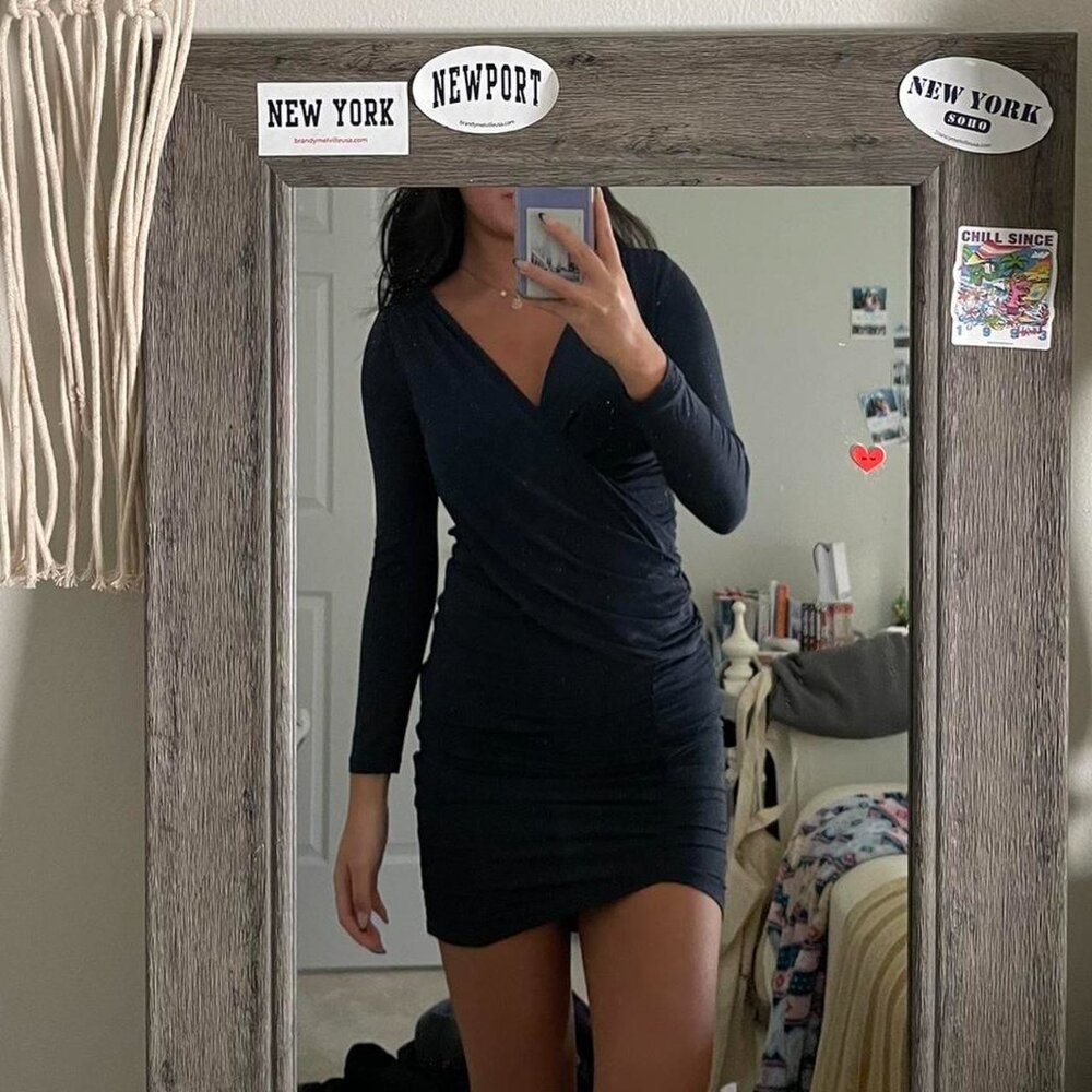 New Theory 'Adelien' Navy Bodycon Ruched Stretch V-Neck Dress